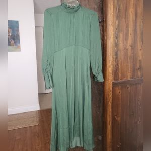 New with tag ZARA DRESS Size M